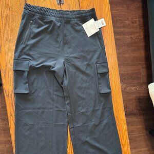 Beyond Yoga Cargo Wide Leg Pants Black Medium NWT